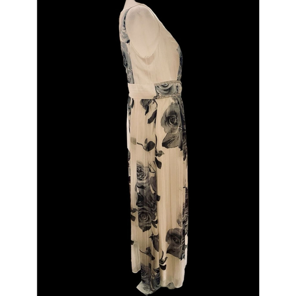 Women's R & M Collection Maxi Dress Size 8 White/Black Floral Special Occasion - Picture 5 of 9